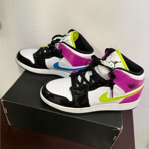 Jordan Air 1 Mid SE (GS)